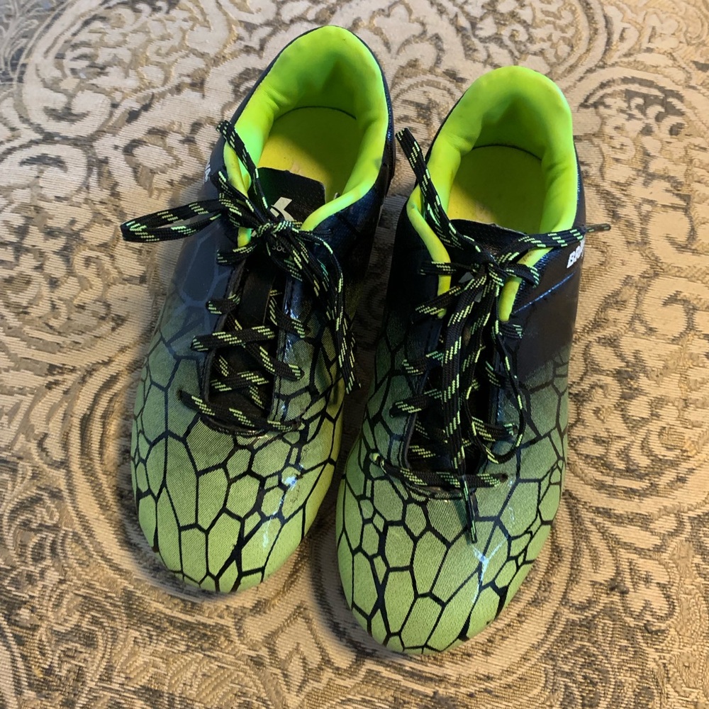 Boys’ Soccer Cleats